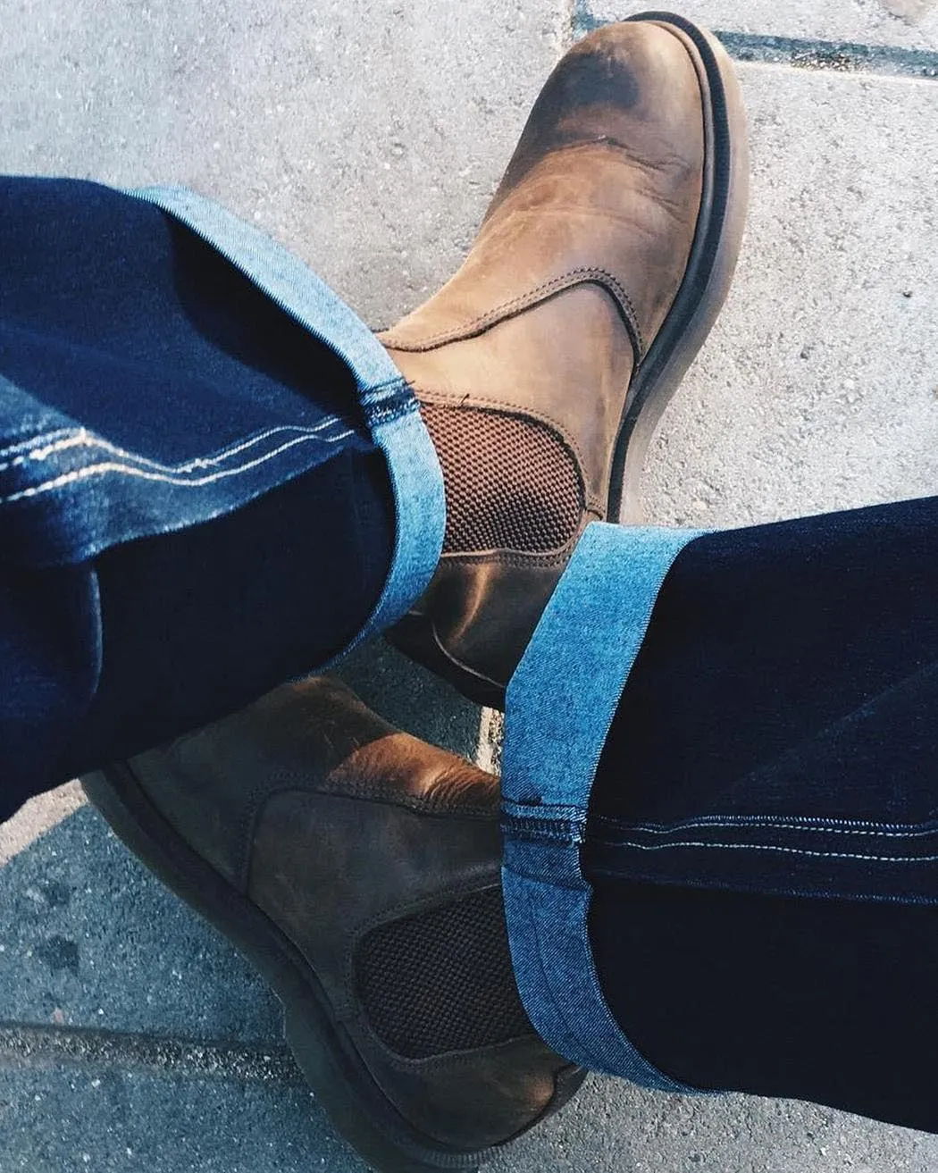 2976 Crazy Horse Leather Chelsea Boots - Unisex|-|Bottes Chelsea 2976 en cuir Crazy Horse - Unisexe