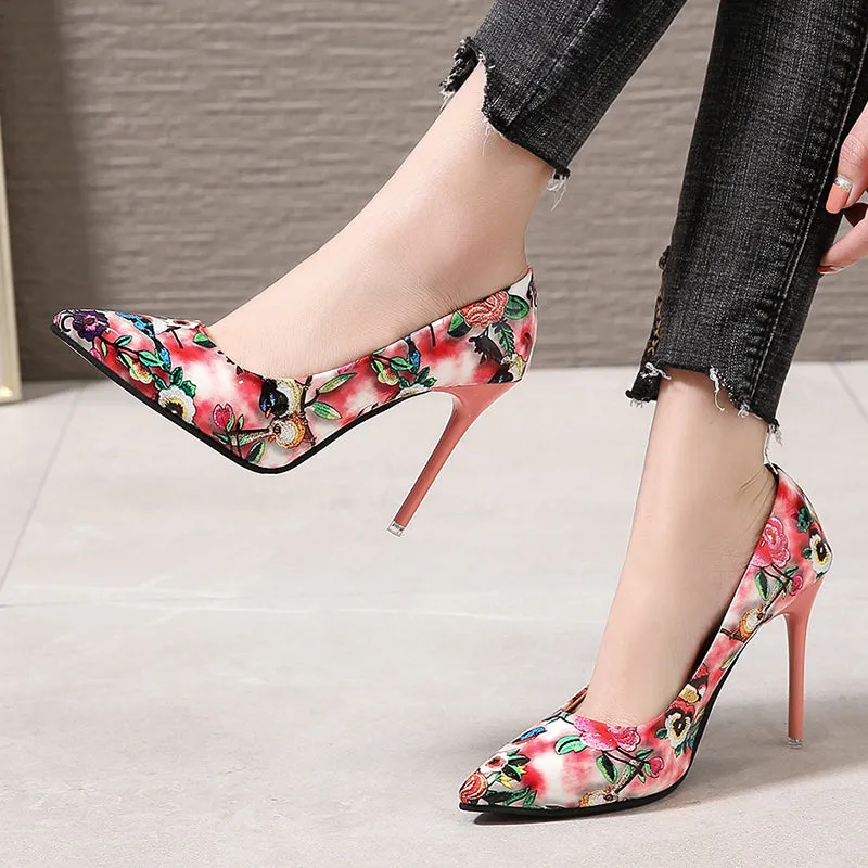 (35-45) Women Big Size Shoes Oriental Floral Pointed Stiletto Heels