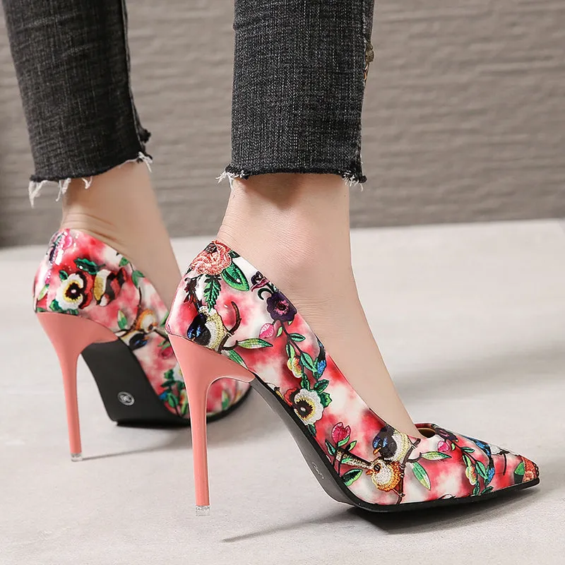 (35-45) Women Big Size Shoes Oriental Floral Pointed Stiletto Heels