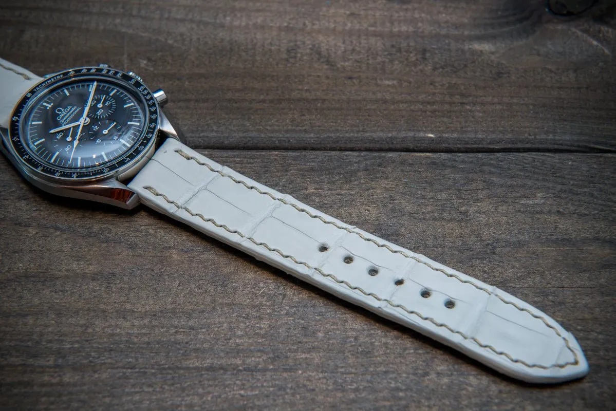 Alligator natural white, handmade in Finland