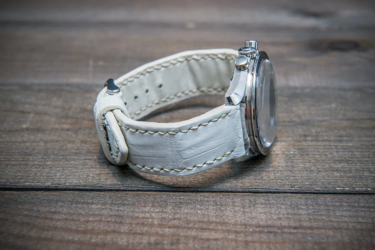 Alligator natural white, handmade in Finland