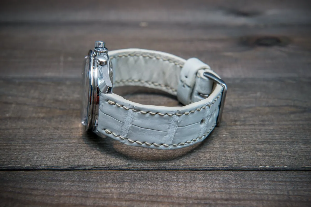 Alligator natural white, handmade in Finland