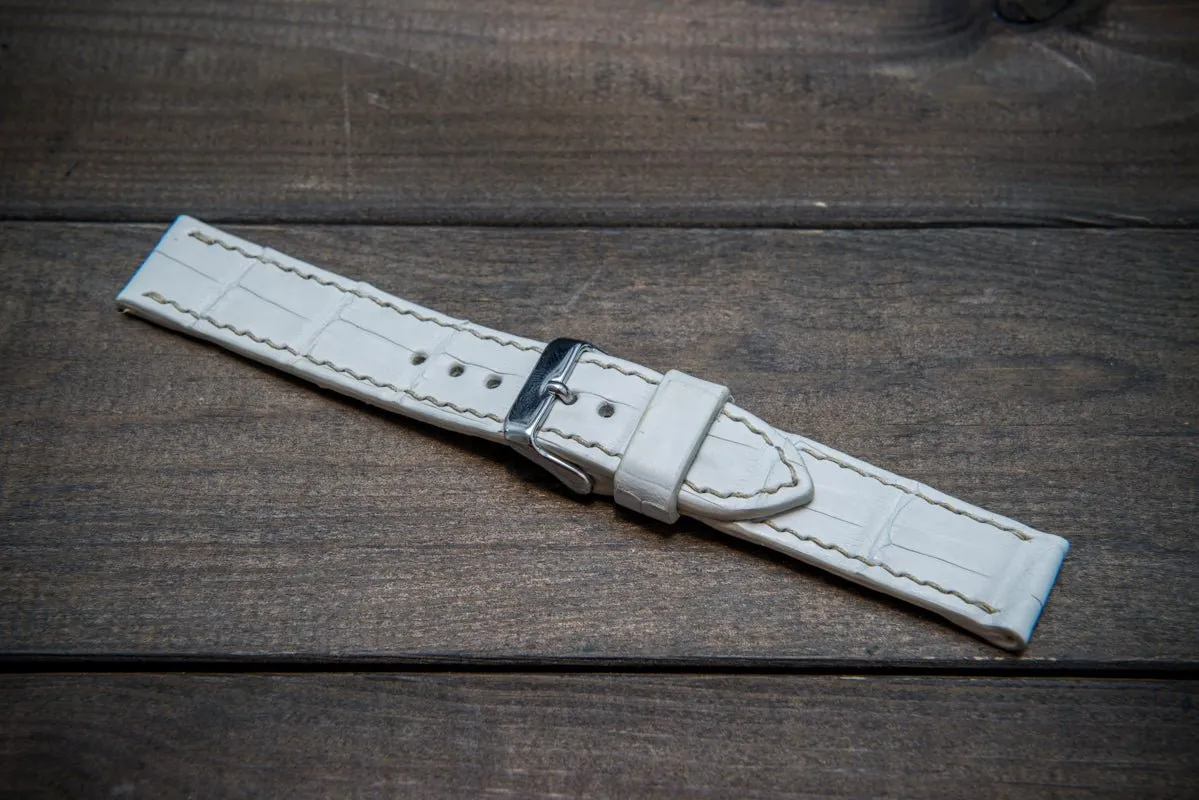 Alligator natural white, handmade in Finland
