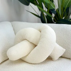 Boucle Love Knot Bone White Pillow Boucle Love Knot Bone White Pillow