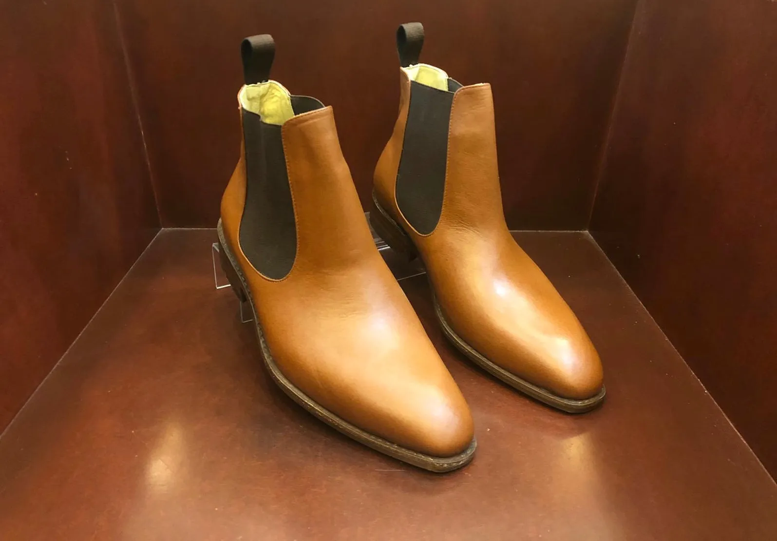 Chelsea Chestnut Men's Boots