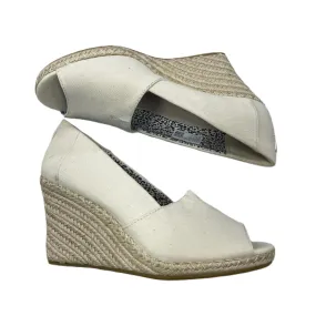Cream Sandals Heels Wedge By Toms, Size: 9 Cream Sandals Heels Wedge By Toms, Size: 9