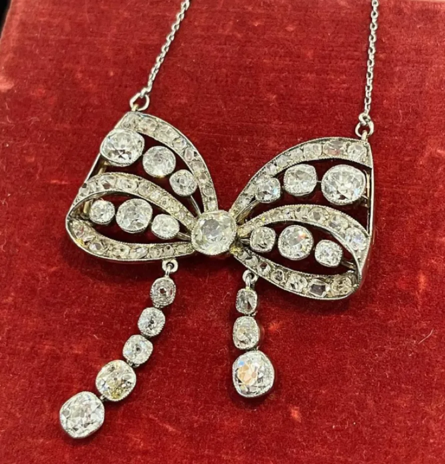 Edwardian 8.60ct Platinum Bow Necklace