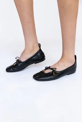 Rosalind Flat by Alohas Rosalind Flat by Alohas